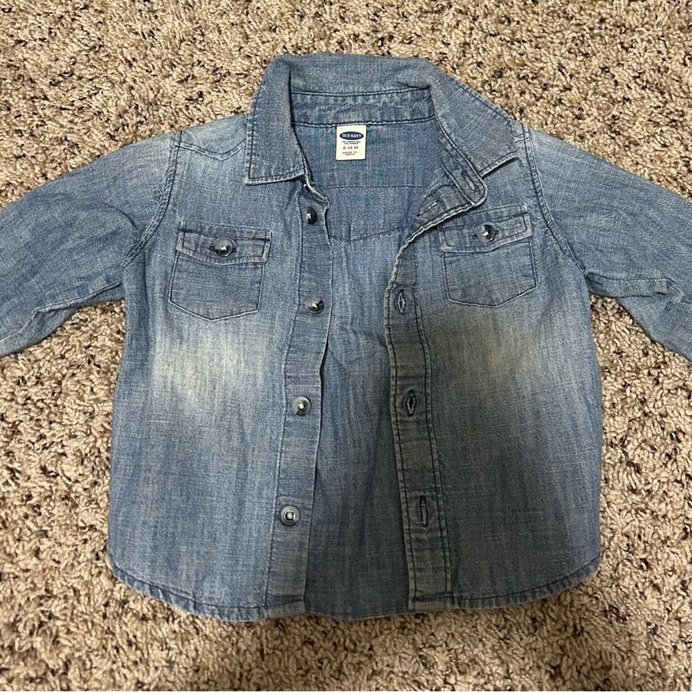 Kids shirts/sweaters 6-12M